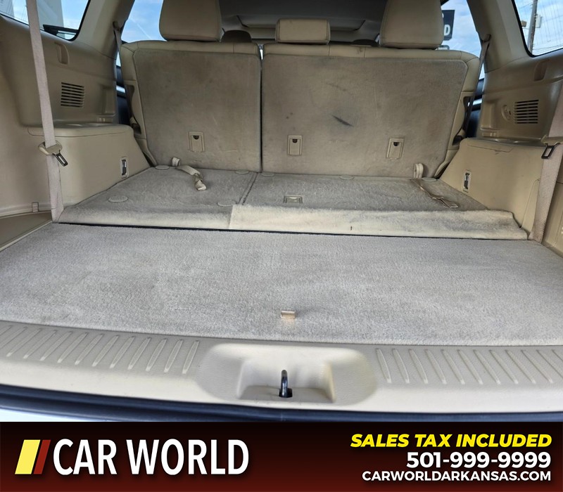 Toyota Highlander Vehicle Full-screen Gallery Image 17