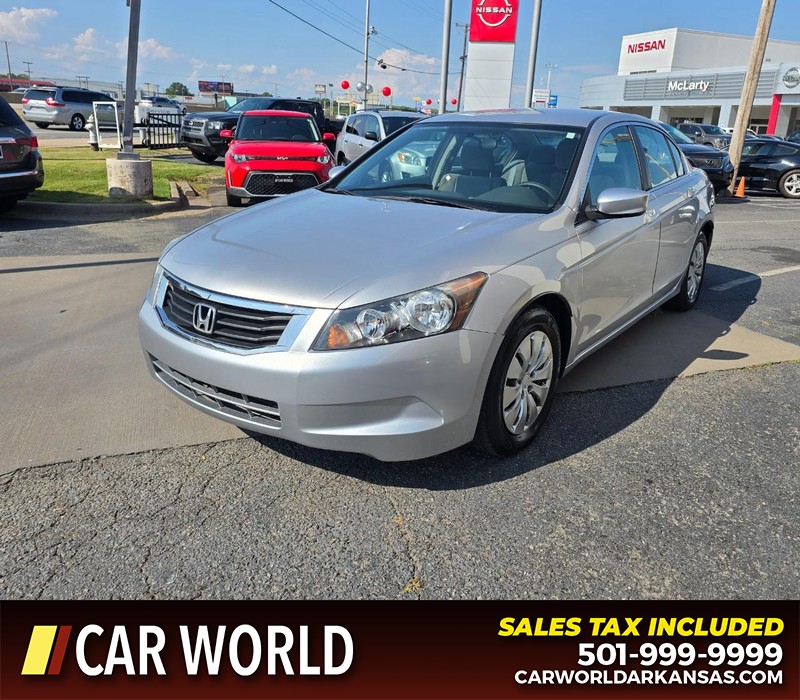 Honda Accord Sedan Vehicle Full-screen Gallery Image 3