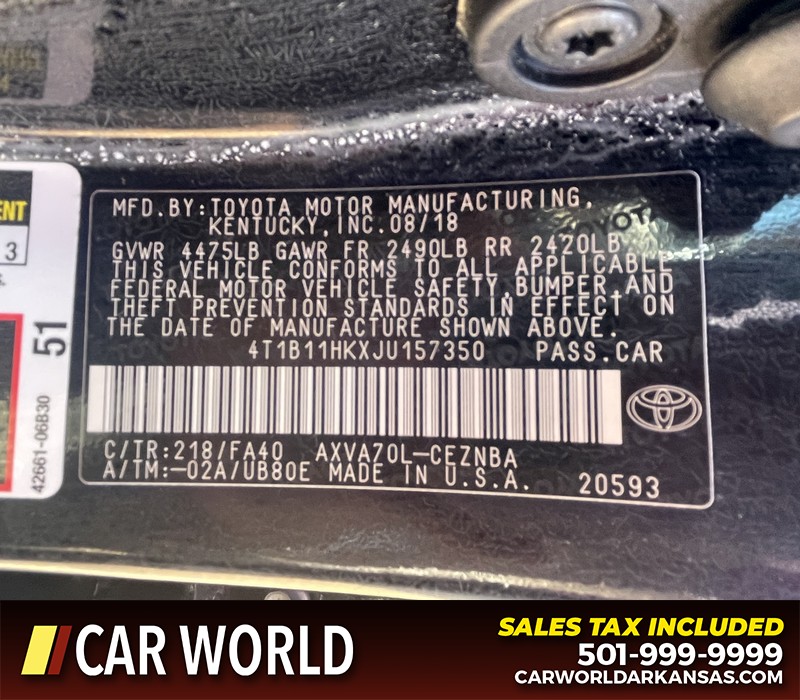 Toyota Camry Vehicle Full-screen Gallery Image 20