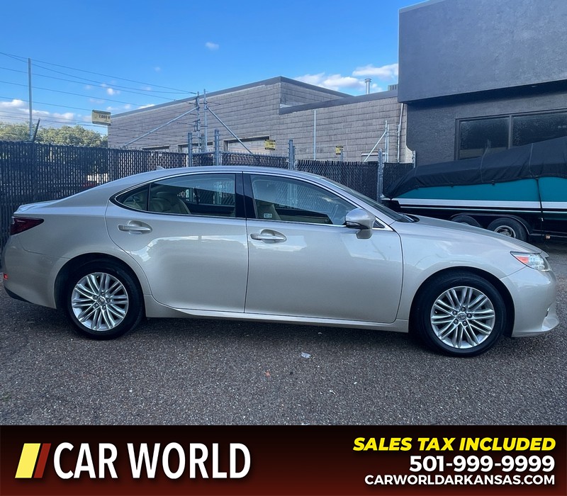 Lexus ES 350 Vehicle Full-screen Gallery Image 2