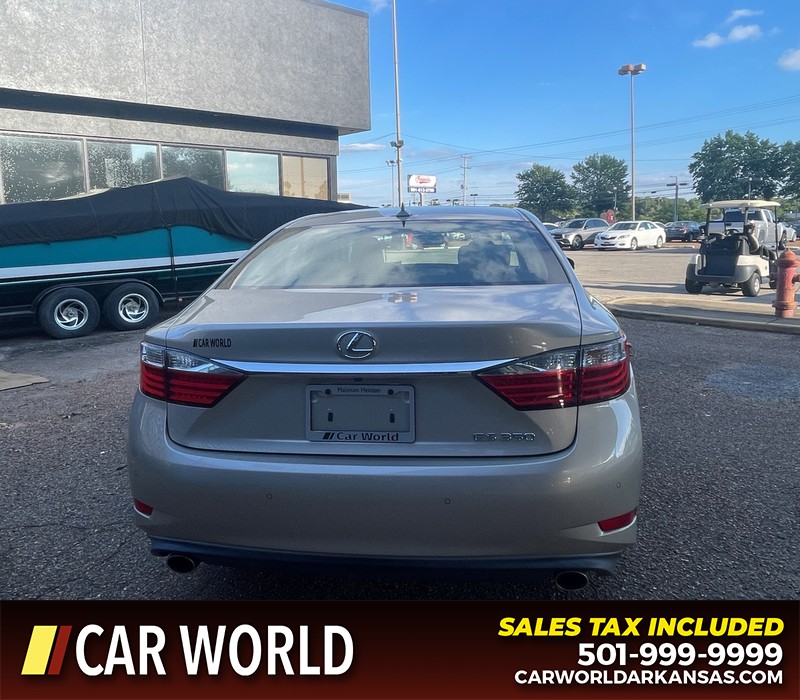 Lexus ES 350 Vehicle Full-screen Gallery Image 4