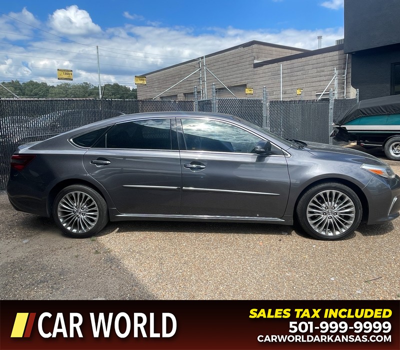 Toyota Avalon Vehicle Full-screen Gallery Image 2