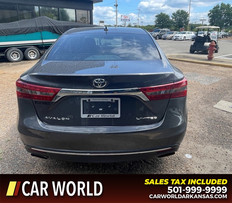 Toyota Avalon Vehicle Full-screen Gallery Image 4