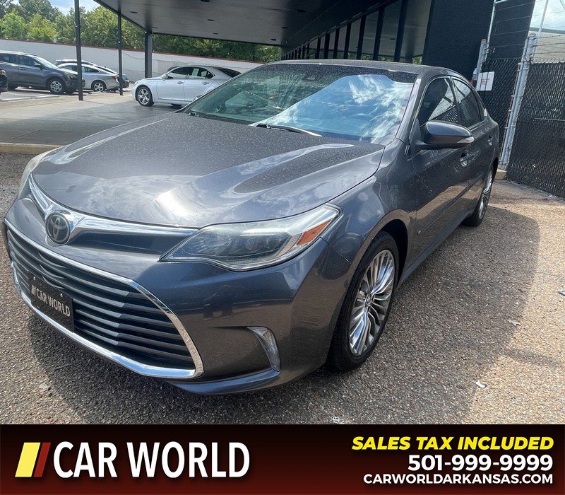 Toyota Avalon Vehicle Full-screen Gallery Image 8