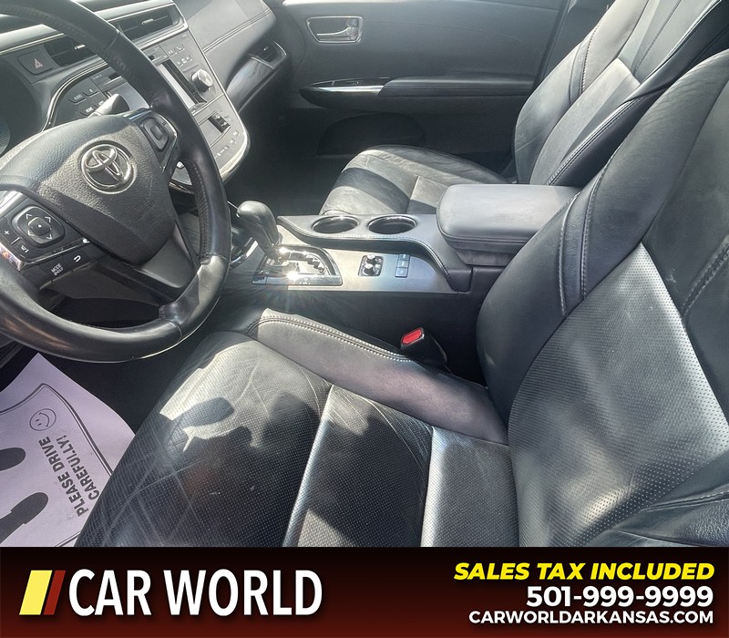 Toyota Avalon Vehicle Full-screen Gallery Image 18