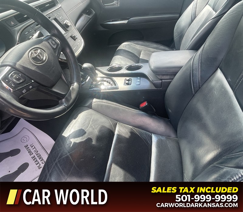 Toyota Avalon Vehicle Full-screen Gallery Image 19