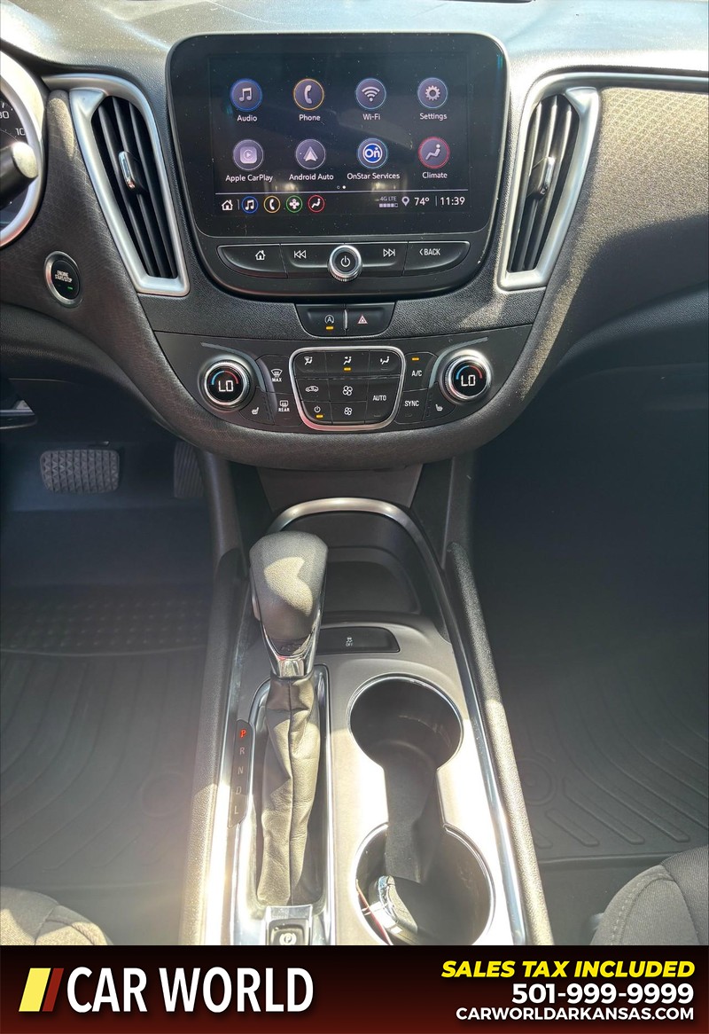 Chevrolet Malibu Vehicle Full-screen Gallery Image 13