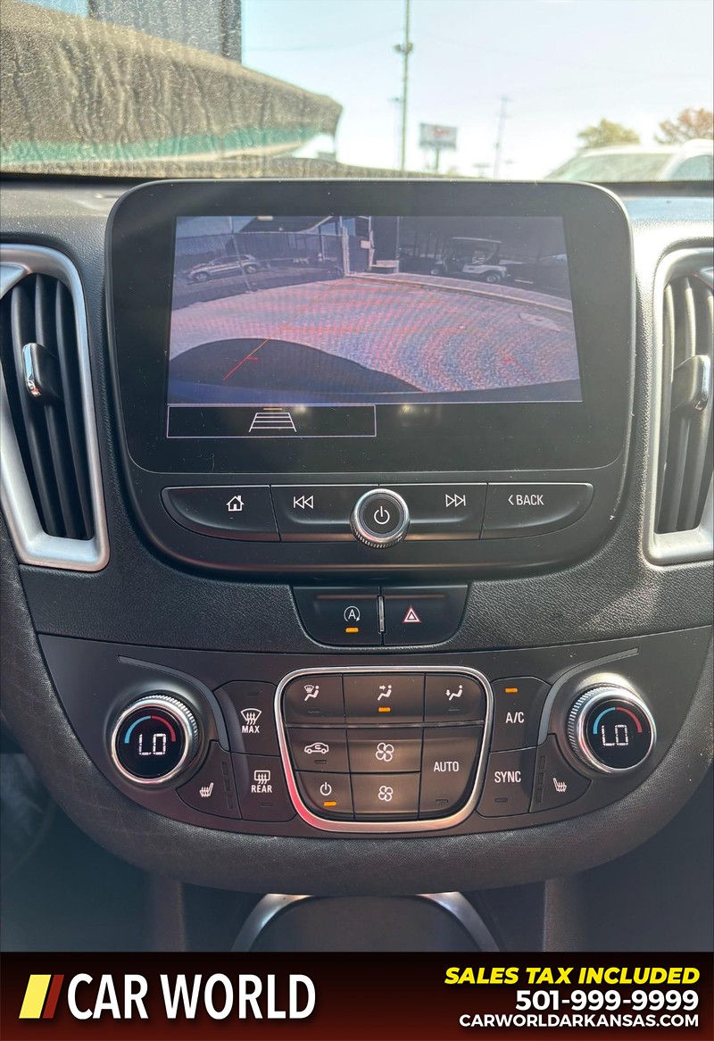 Chevrolet Malibu Vehicle Full-screen Gallery Image 14