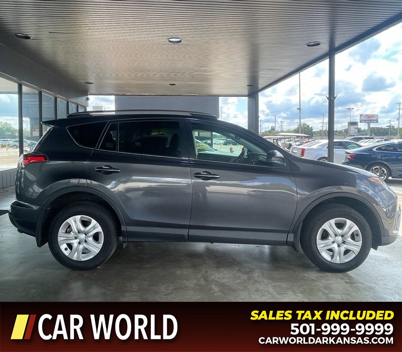 Toyota RAV4 Vehicle Full-screen Gallery Image 2