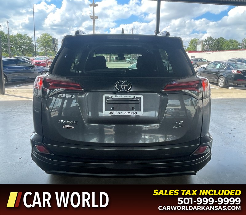 Toyota RAV4 Vehicle Full-screen Gallery Image 4