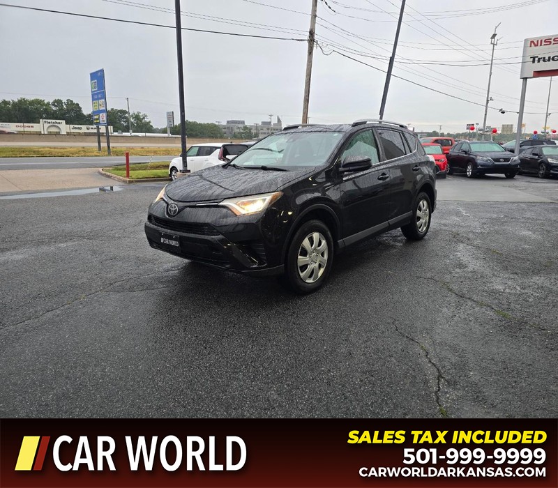 Toyota RAV4 Vehicle Full-screen Gallery Image 3