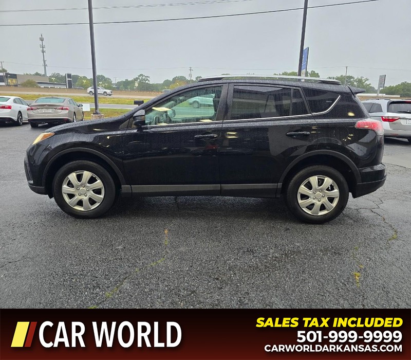 Toyota RAV4 Vehicle Full-screen Gallery Image 4