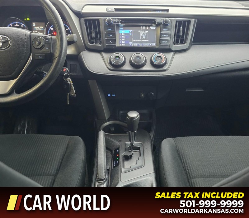 Toyota RAV4 Vehicle Full-screen Gallery Image 18