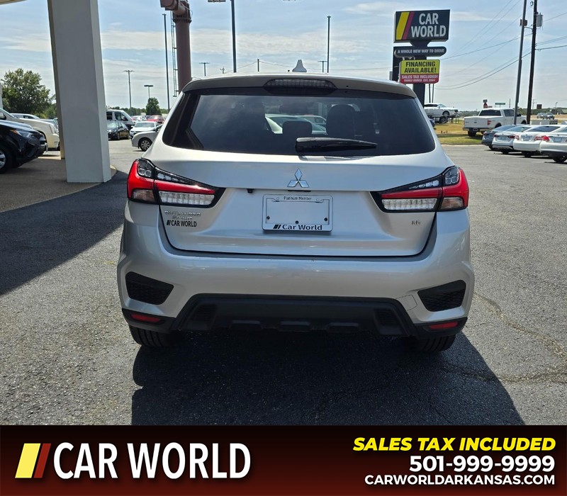 Mitsubishi Outlander Sport Vehicle Full-screen Gallery Image 5