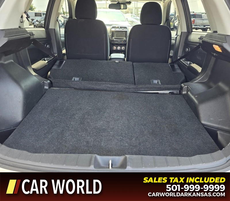 Mitsubishi Outlander Sport Vehicle Full-screen Gallery Image 15