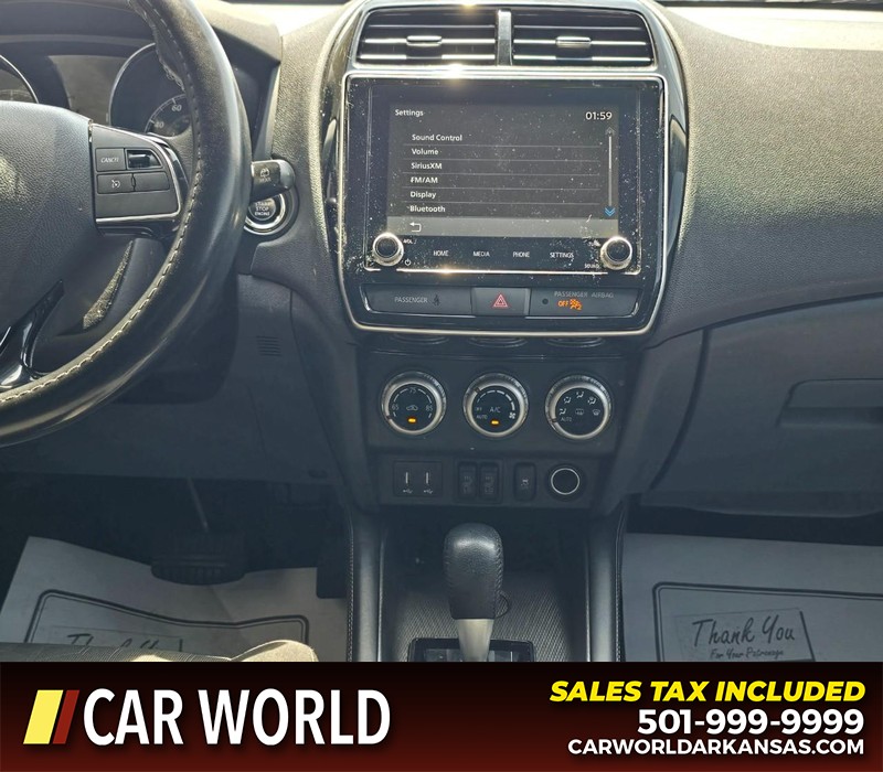 Mitsubishi Outlander Sport Vehicle Full-screen Gallery Image 19