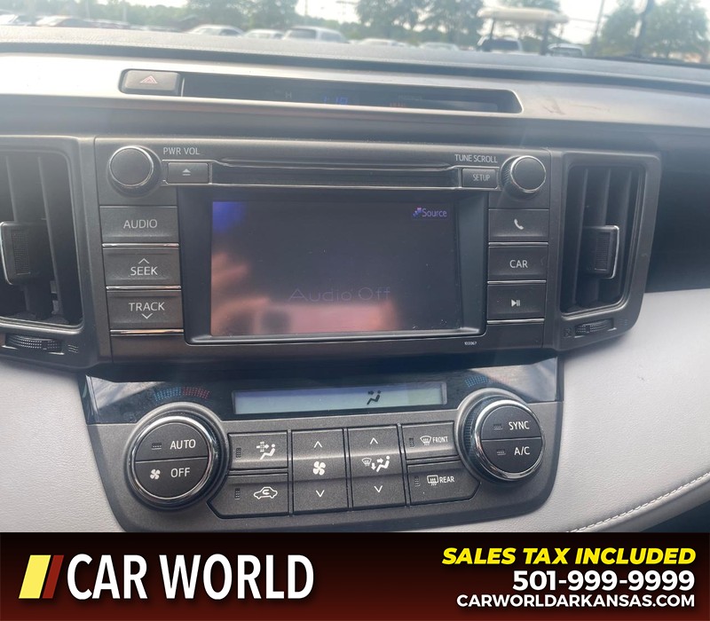 Toyota RAV4 Vehicle Full-screen Gallery Image 13
