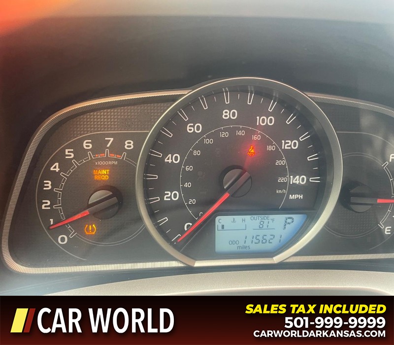 Toyota RAV4 Vehicle Full-screen Gallery Image 14