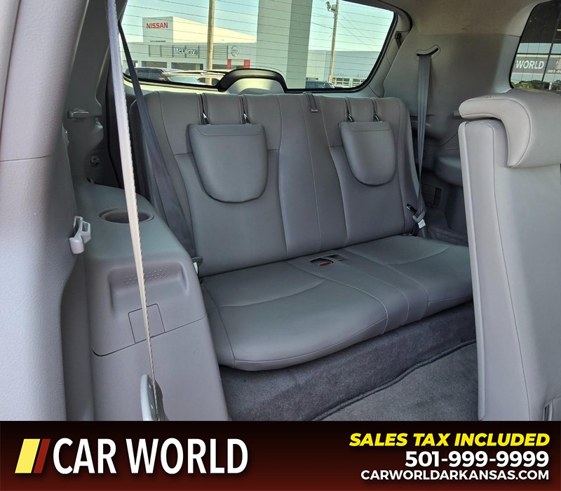 Toyota Highlander Vehicle Full-screen Gallery Image 14