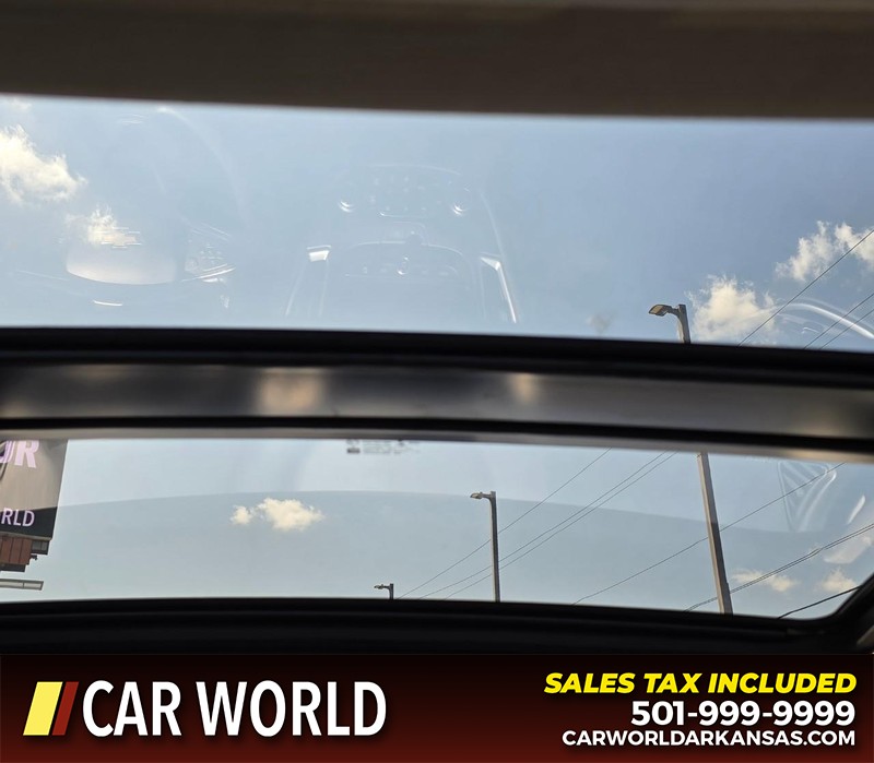 Chevrolet Malibu Vehicle Full-screen Gallery Image 19