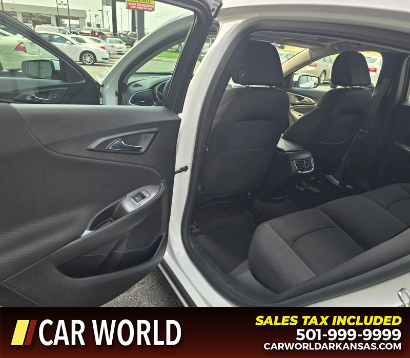 Chevrolet Malibu Vehicle Full-screen Gallery Image 9