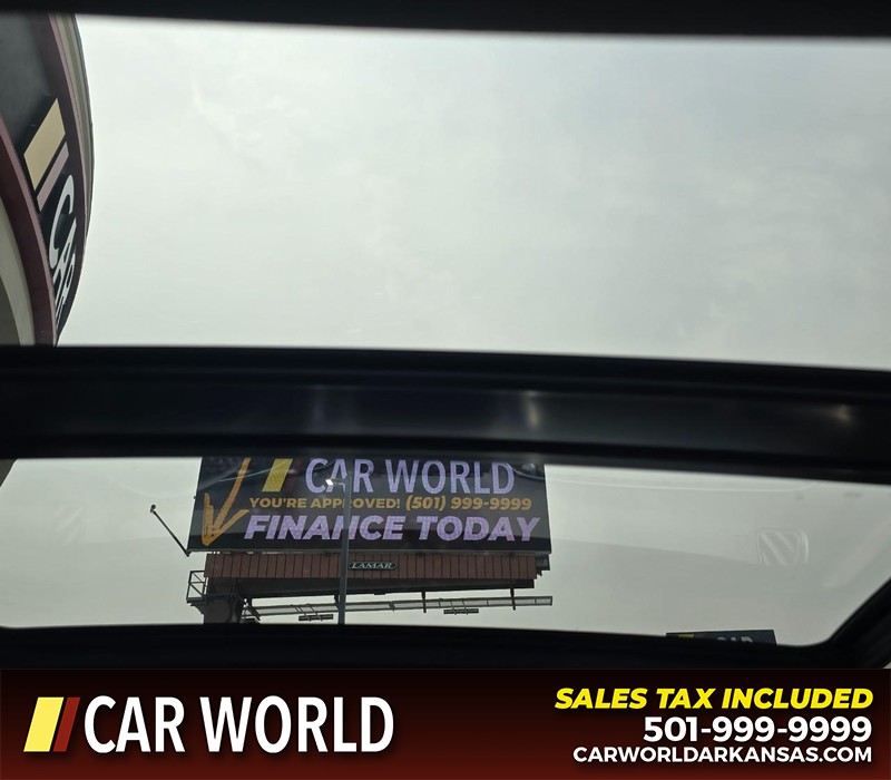 Chevrolet Malibu Vehicle Full-screen Gallery Image 19