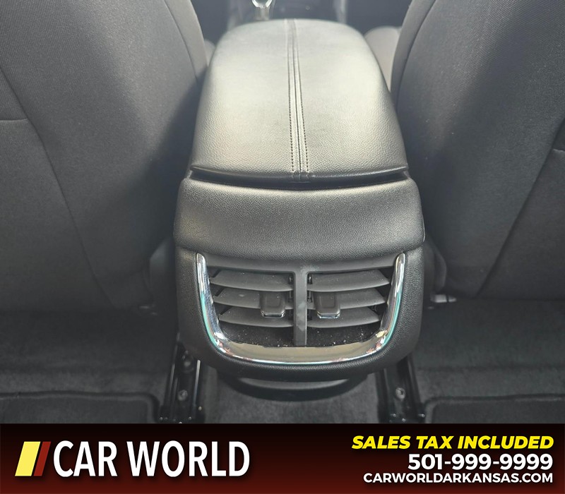 Chevrolet Malibu Vehicle Full-screen Gallery Image 20