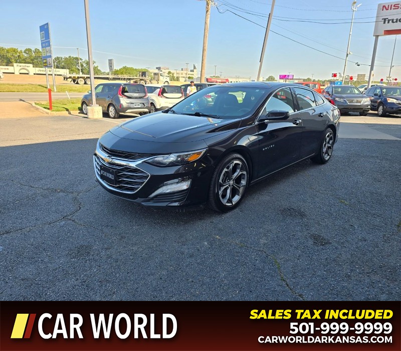 Chevrolet Malibu Vehicle Full-screen Gallery Image 3