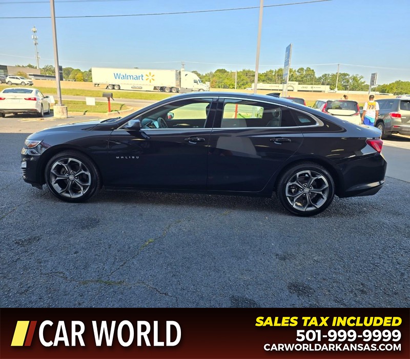 Chevrolet Malibu Vehicle Full-screen Gallery Image 4