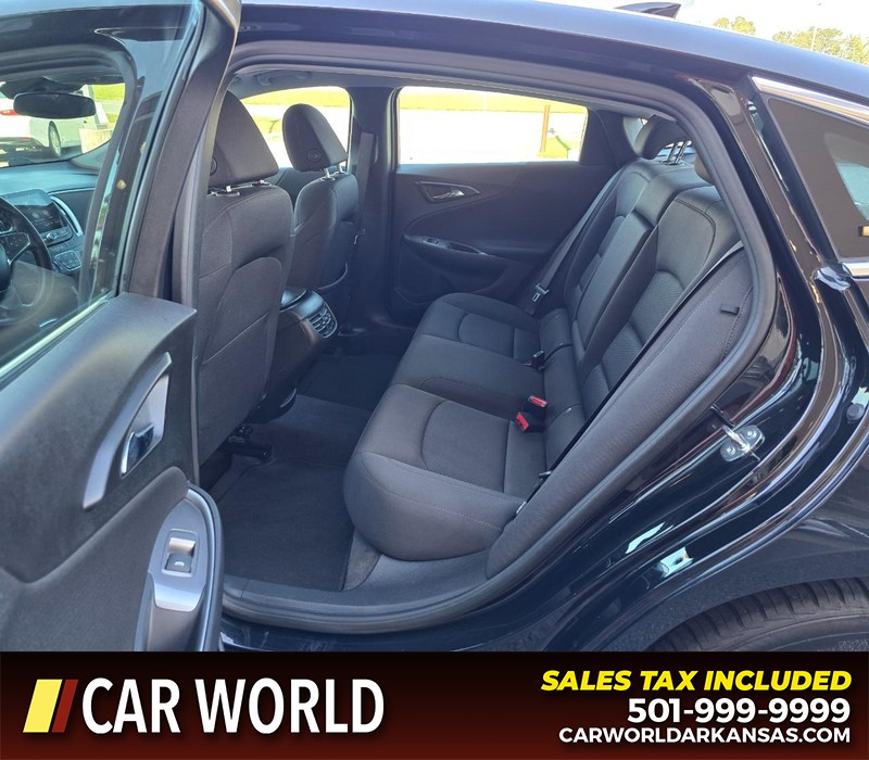 Chevrolet Malibu Vehicle Full-screen Gallery Image 10