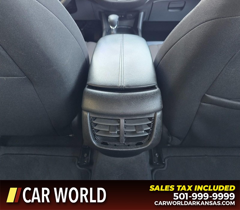 Chevrolet Malibu Vehicle Full-screen Gallery Image 20