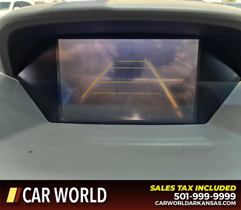 Acura MDX Vehicle Full-screen Gallery Image 22