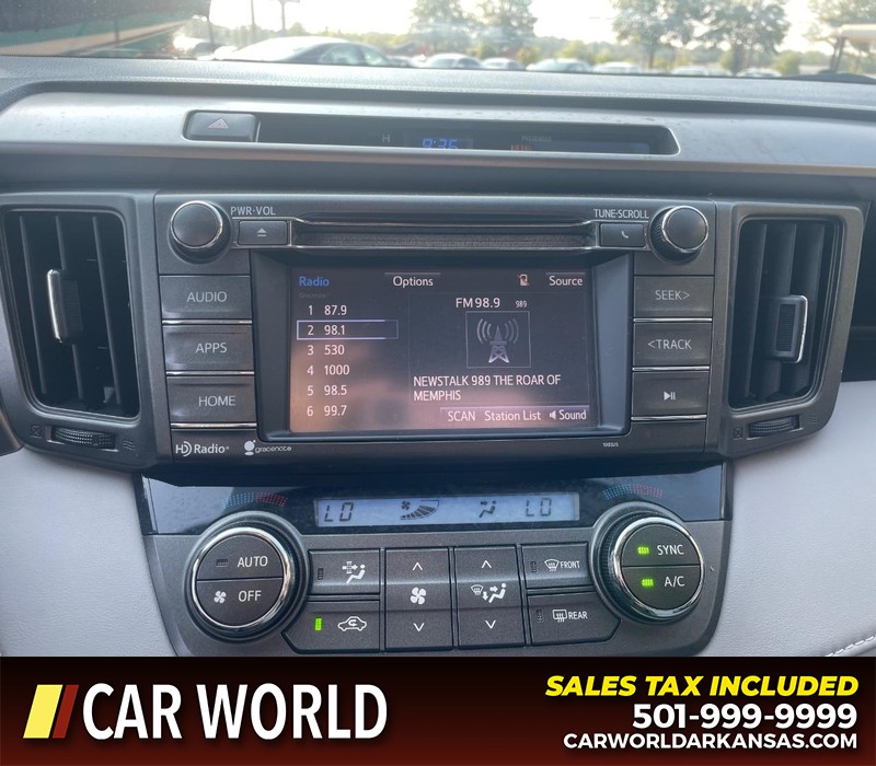 Toyota RAV4 Vehicle Full-screen Gallery Image 13