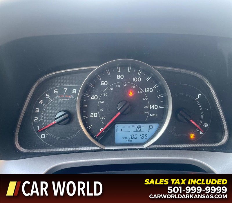 Toyota RAV4 Vehicle Full-screen Gallery Image 14