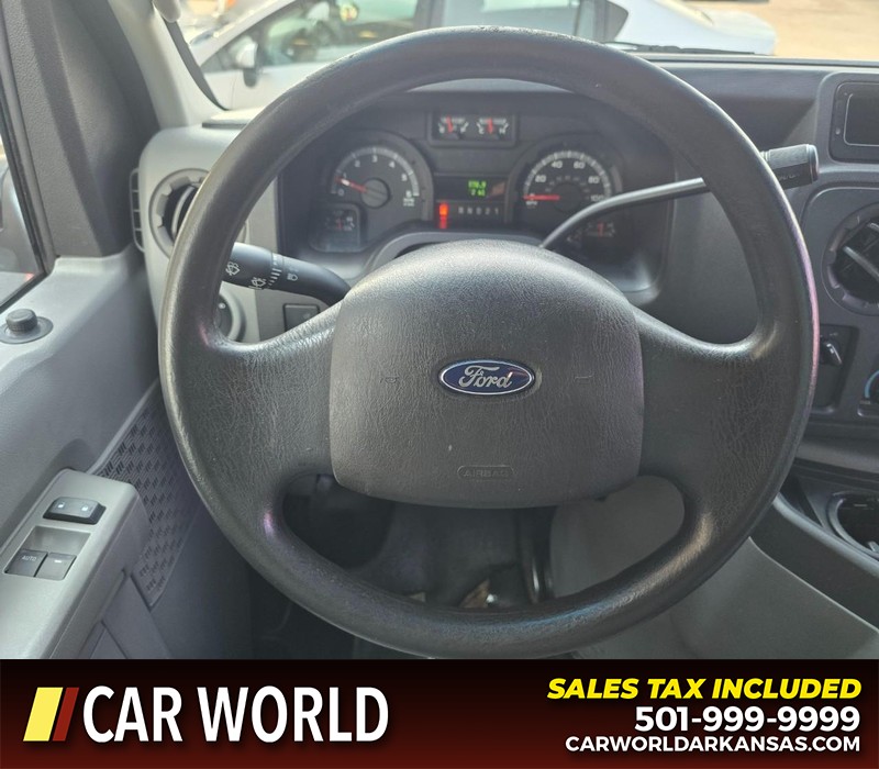 Ford Econoline Cargo Van Vehicle Full-screen Gallery Image 11