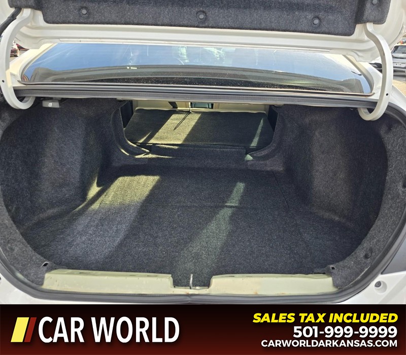 Honda Civic Sedan Vehicle Full-screen Gallery Image 14