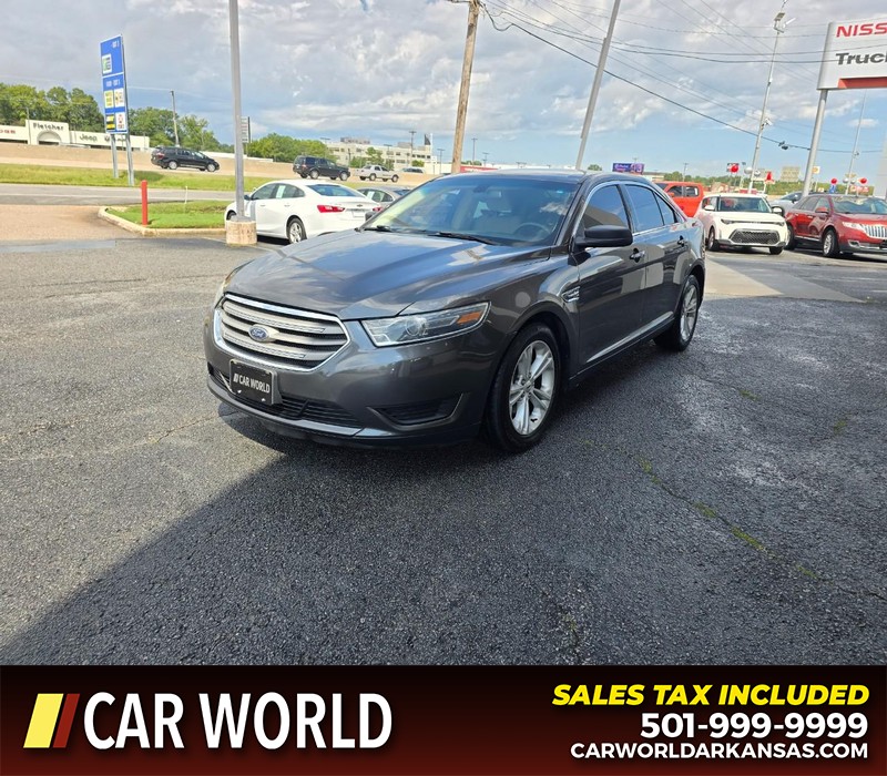 Ford Taurus Vehicle Full-screen Gallery Image 3