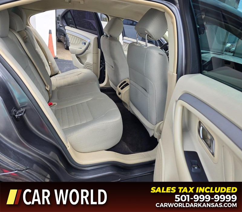 Ford Taurus Vehicle Full-screen Gallery Image 12