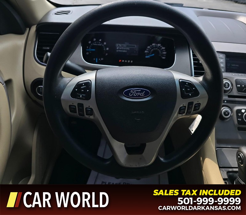 Ford Taurus Vehicle Full-screen Gallery Image 15