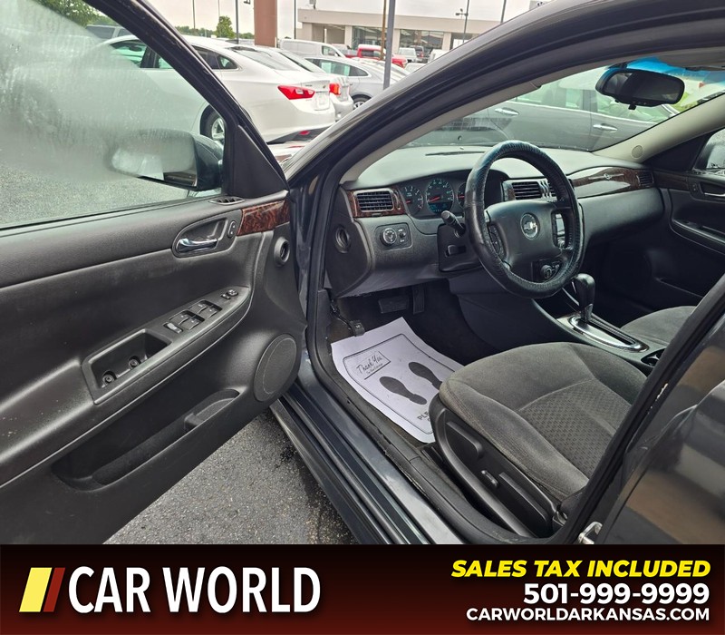 Chevrolet Impala Vehicle Full-screen Gallery Image 7