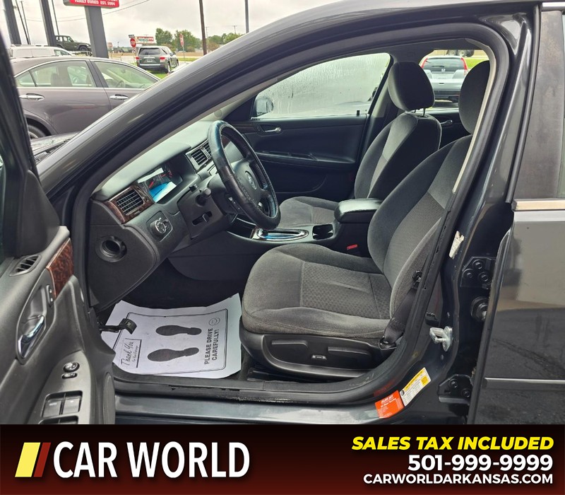 Chevrolet Impala Vehicle Full-screen Gallery Image 8