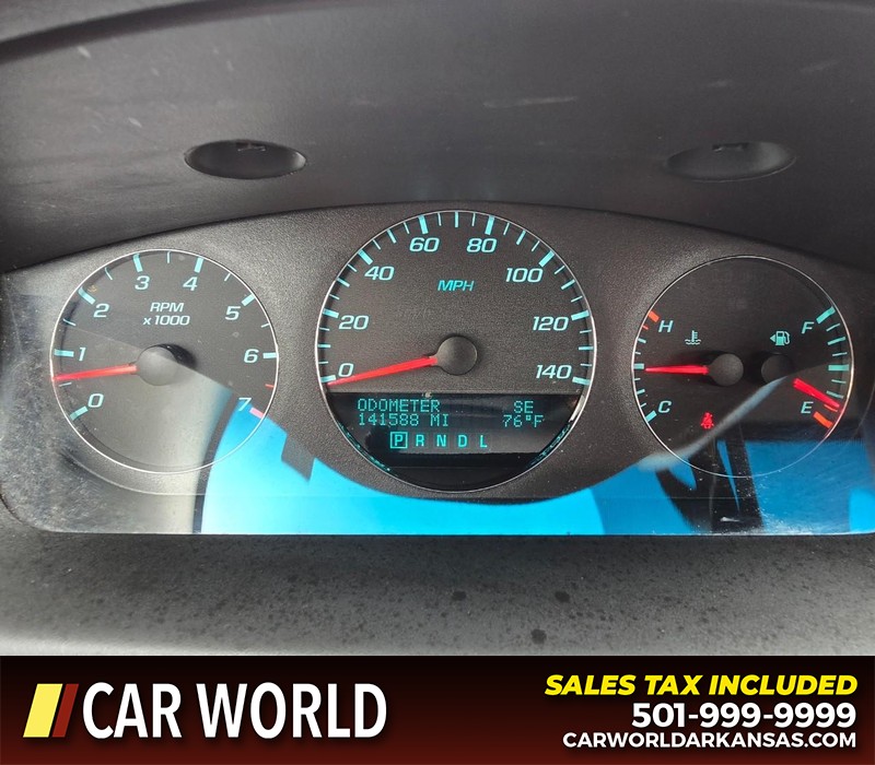 Chevrolet Impala Vehicle Full-screen Gallery Image 17