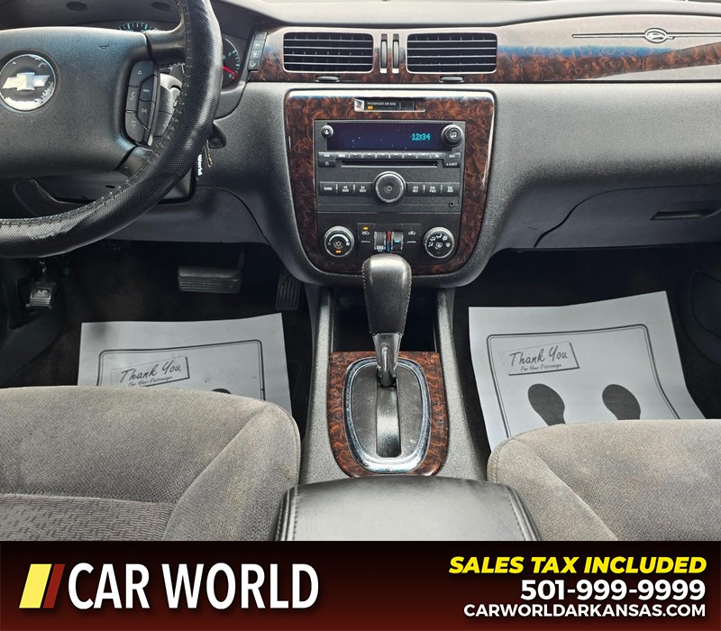 Chevrolet Impala Vehicle Full-screen Gallery Image 18