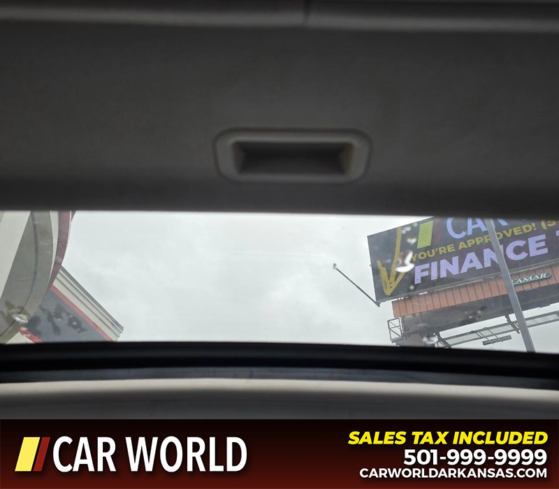 Chevrolet Impala Vehicle Full-screen Gallery Image 20