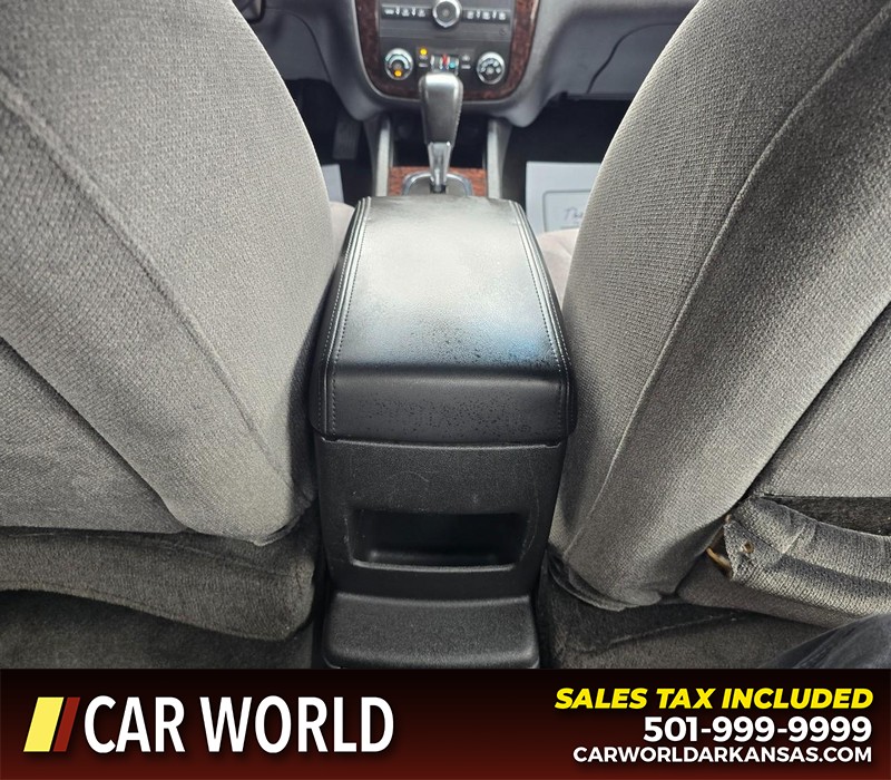 Chevrolet Impala Vehicle Full-screen Gallery Image 21