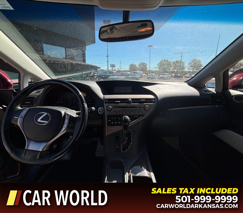 Lexus RX 350 Vehicle Full-screen Gallery Image 16