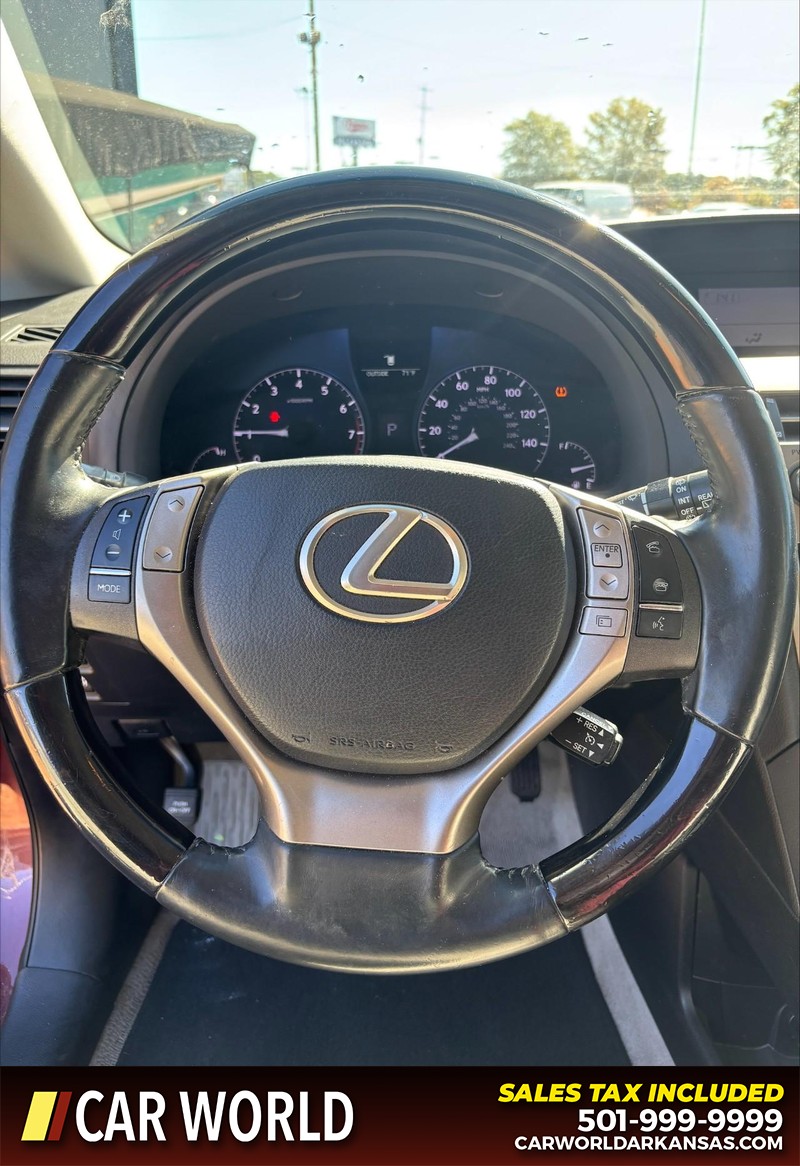 Lexus RX 350 Vehicle Full-screen Gallery Image 18