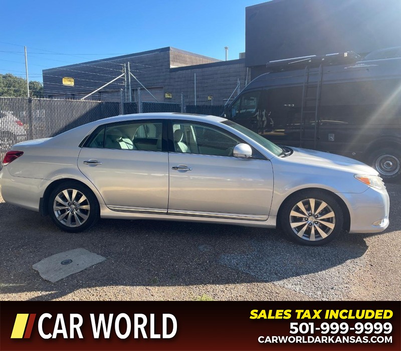 Toyota Avalon Vehicle Full-screen Gallery Image 2