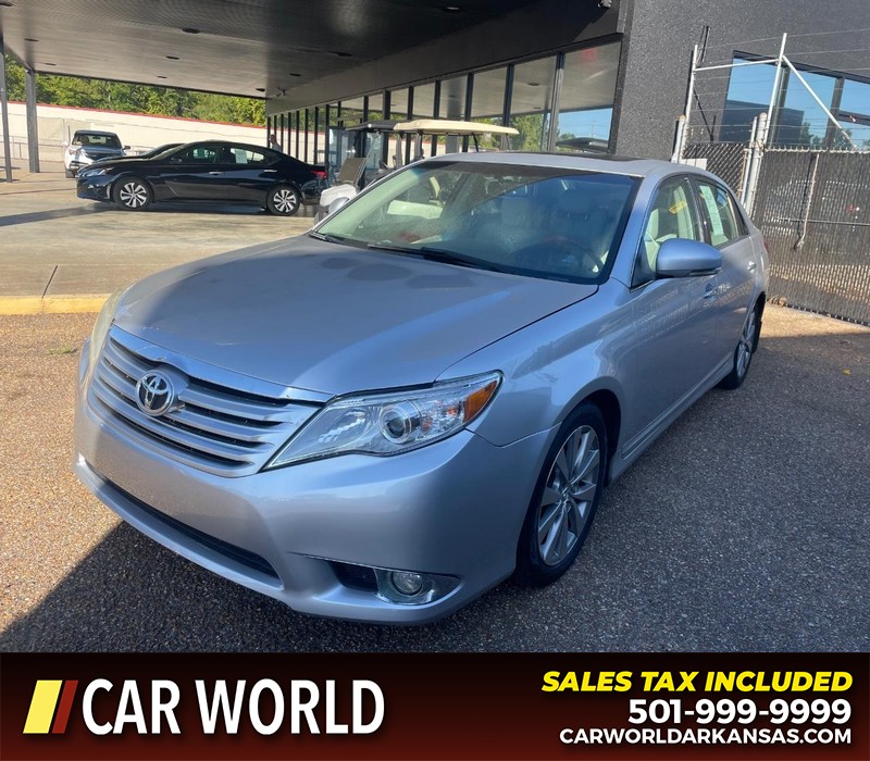 Toyota Avalon Vehicle Full-screen Gallery Image 6