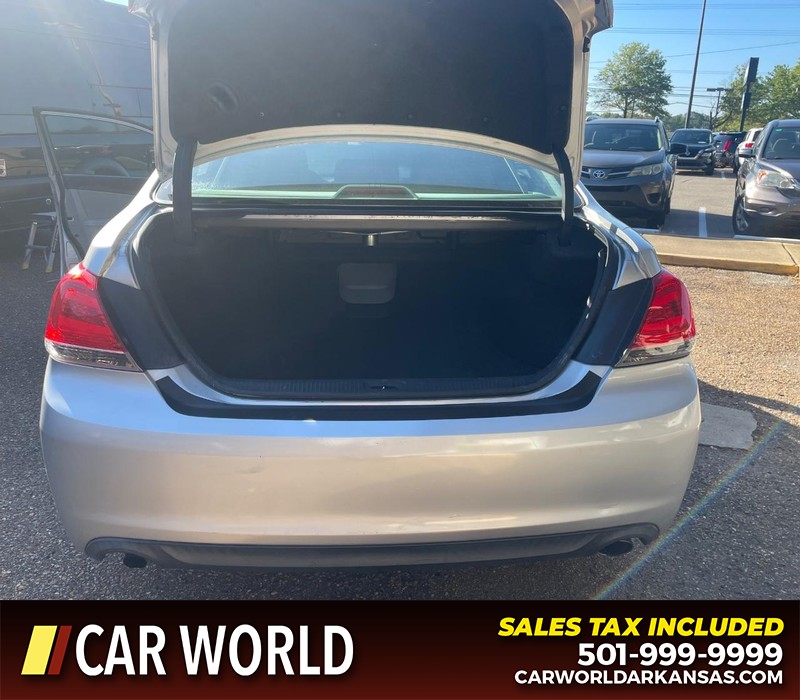 Toyota Avalon Vehicle Full-screen Gallery Image 16